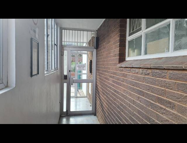 1 BEDROOM APARTMENT FOR SALE IN MORNINGSIDE